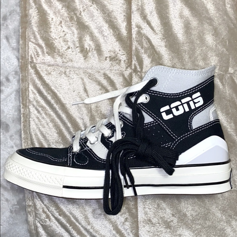 BRAND NEW BLACK/WHITE/NUDE CONVERSE